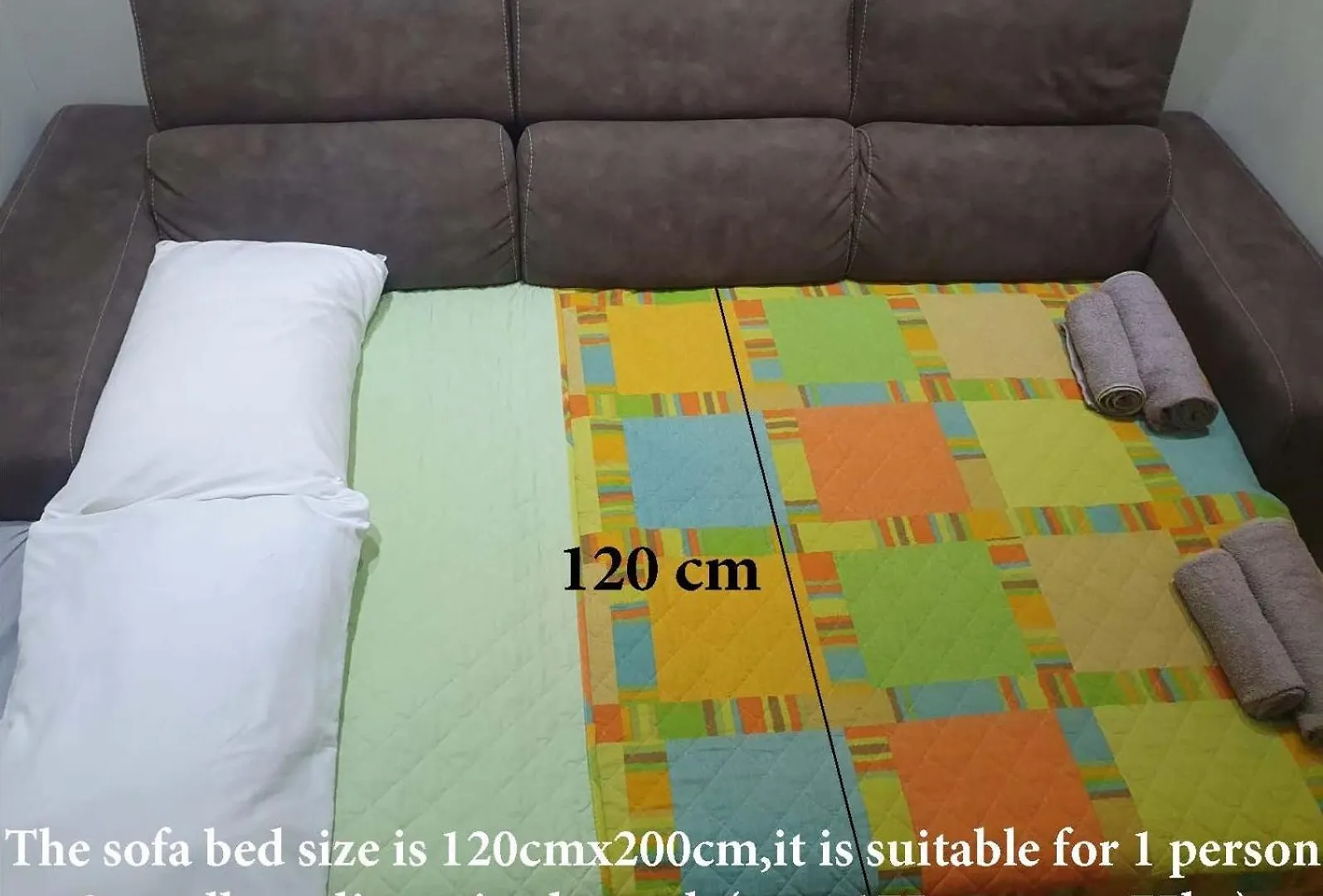 Your Lovely Home, Porta Venezia-1 Queen Bed, 3 Single Beds, 1 Sofa Bed- Milan Italy